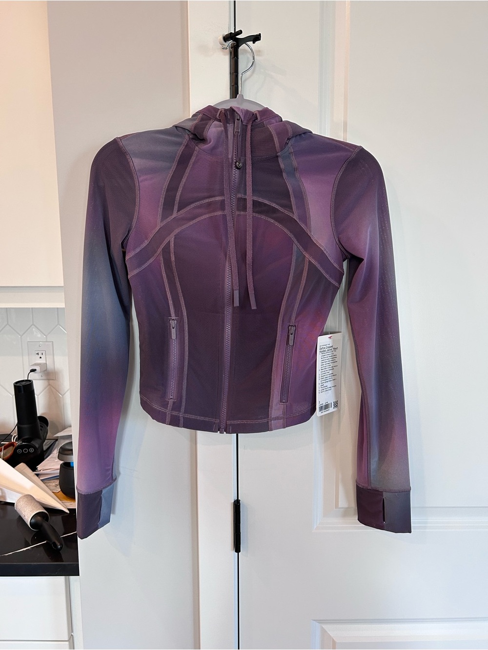 NWT Lululemon Define Cropped Hooded
Jacket Mesh Aurora Haze Purple Multi - Picture 2 of 7